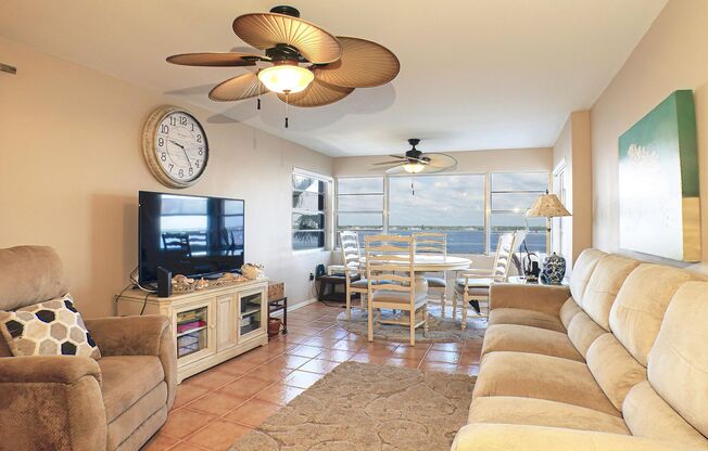 Stunning Fort Myers Condo with Water Views! Available 09/01/2025