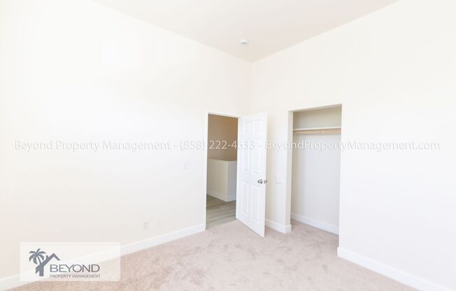 2 beds, 1 bath, 810 sqft, $1,988, Unit National Ave 1724
