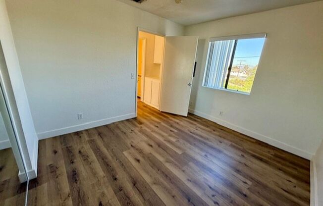 1 bed, 1 bath, $2,350, Unit 10