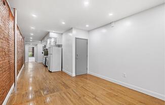 772 9 AVE