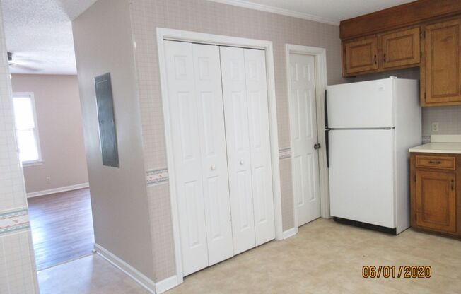 2 beds, 1.5 baths, 1,100 sqft, $950, Unit 30 Hackberry Ct