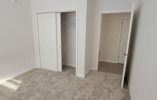 3 beds, 2 baths, 1,344 sqft, $1,665, Unit 336