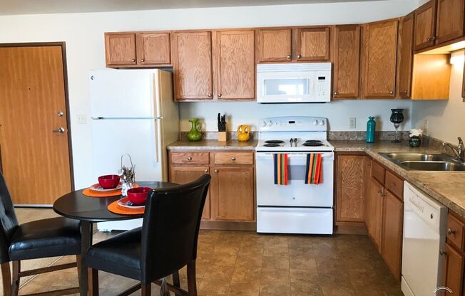 2 beds, 1 bath, 816 sqft, $995, Unit 309
