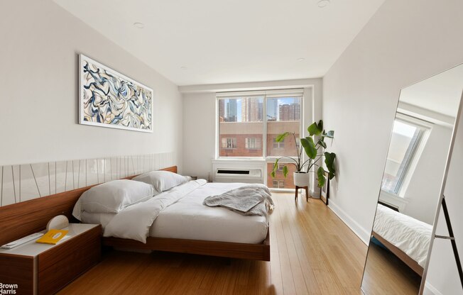 51 JAY ST