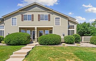 Spacious 2 Bedroom, 2 bathroom Condo.