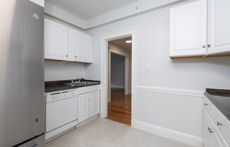 1 bed, 1 bath, 535 sqft, $3,050, Unit 03