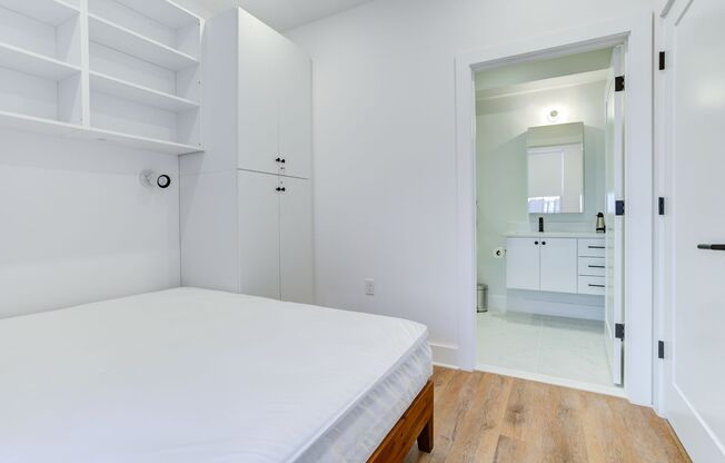1 bed, 1 bath, 110 sqft, $1,490
