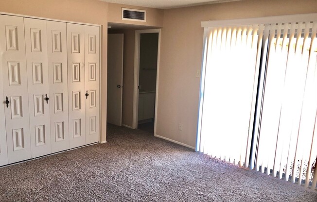**AVAILABLE NOW** COME CHECK OUT THIS ADORIBLE 4-BEDROOM 2-BATH HOME