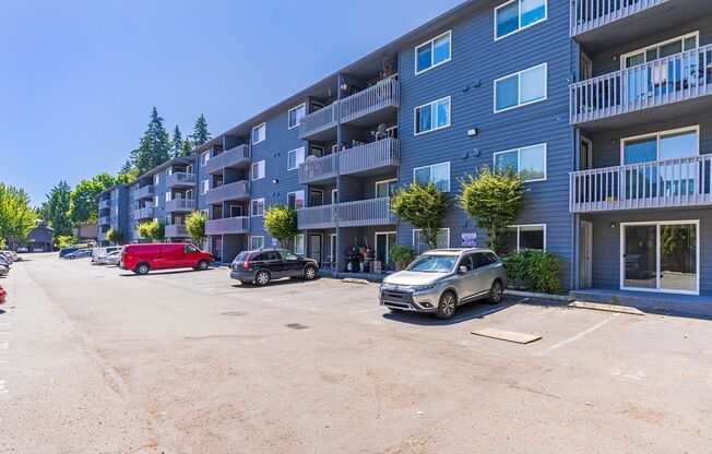 1 bed, 1 bath, 590 sqft, $1,450, Unit 208