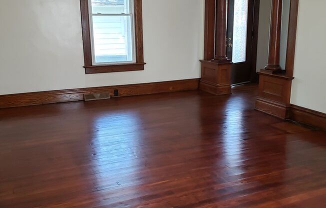 3 BR Near Fort Wayne Children's Zoo