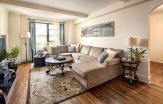 1 bed, 1 bath, $4,500, Unit 10D