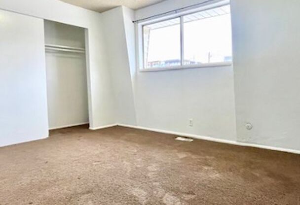 2 Bedroom/1 Bathroom Condo in Murray