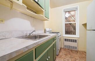 1 bed, 1 bath, $1,750, Unit # 2R