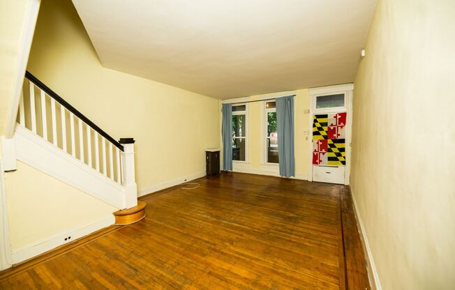2026/2027 JHU Off-Campus Charles Village 3bd/1ba Rowhouse w/ W/D!! Available 6/9/26