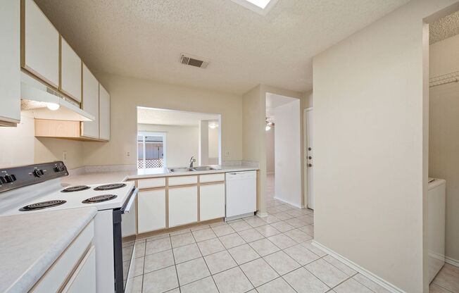 3 beds, 2 baths, $1,675