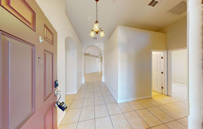 4BR/4BA - POOL HOME     Calabay Park at Tower Lake **SOLAR POWERED = Nearly NO Electric Bill**