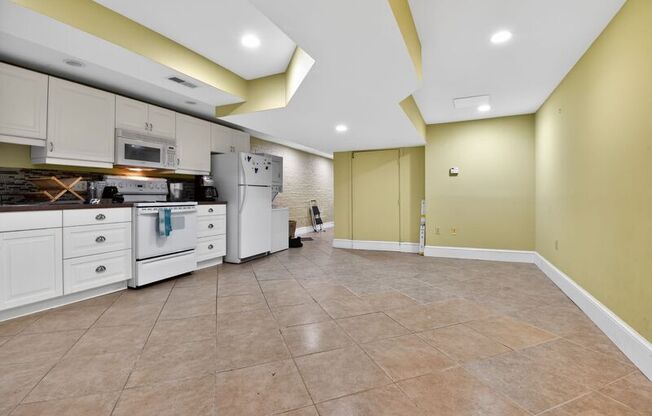 1319 MASSACHUSETTS AVE SE