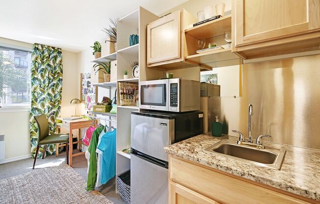 Convenient Apartments on Cap Hill!