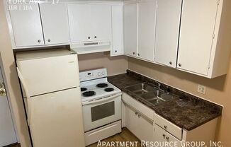 1662 YORK AVE