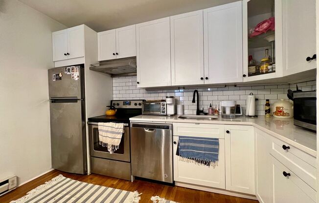 402 Bunker Hill Street Unit 1