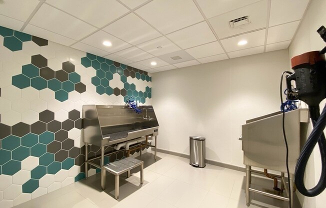 1 bed, 1 bath, 612 sqft, $4,375, Unit 20G