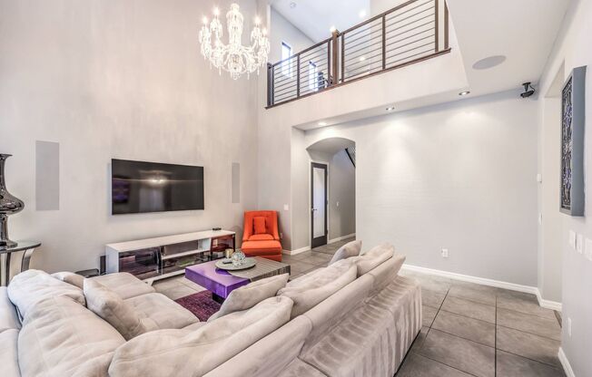 Near Downtown Summerlin! *6-12 months being offered* Beautiful Furnished W/Designer Touches T/O