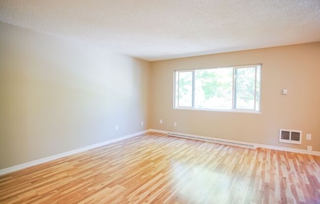 Spacious Two Bedroom in Heart of Buckman!
