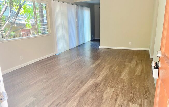 Quiet Hillside Remodeled 2bed/1bath w/ Parking, Storage, Pool - PROGRESSIVE