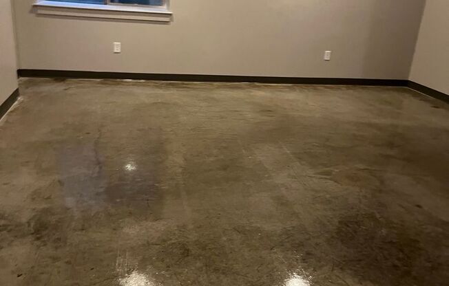 Studio, 1 bath, 651 sqft, $1,355, Unit B01