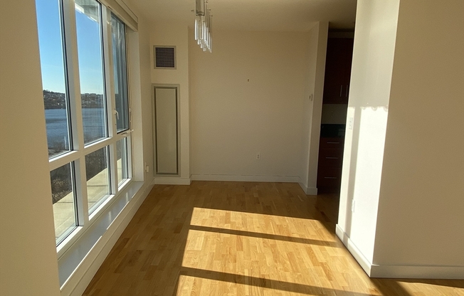 2 beds, 2 baths, 1,266 sqft, $4,400, Unit 1112