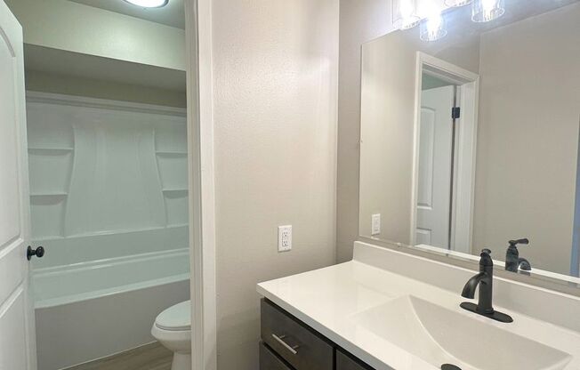 Cedar Plaza Apartments