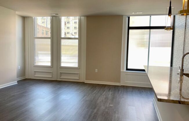 2 beds, 2 baths, 1,513 sqft, $2,495, Unit Cream City Lofts-102
