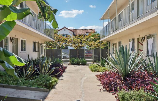 1 bed, 1 bath, 380 sqft, $1,450, Unit 112