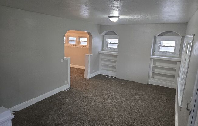 Spacious 3-Bedroom Single-Family Home Now Available!