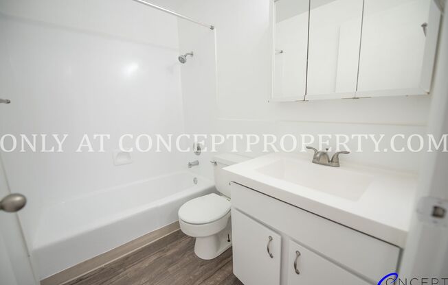 2 beds, 1 bath, 935 sqft, $1,399, Unit 15