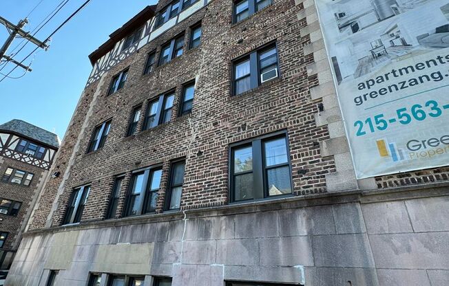 1 bed, 1 bath, $1,195, Unit 4H