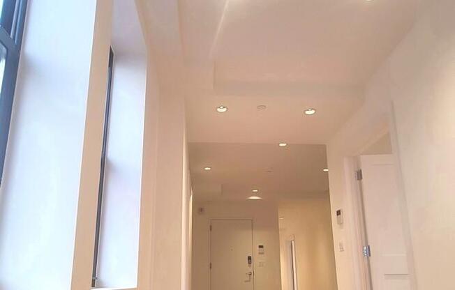 6 beds, 4.5 baths, 6,000 sqft, $55,000, Unit PHA