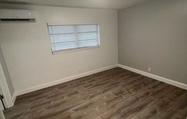 2 beds, 2 baths, $2,095, Unit 10