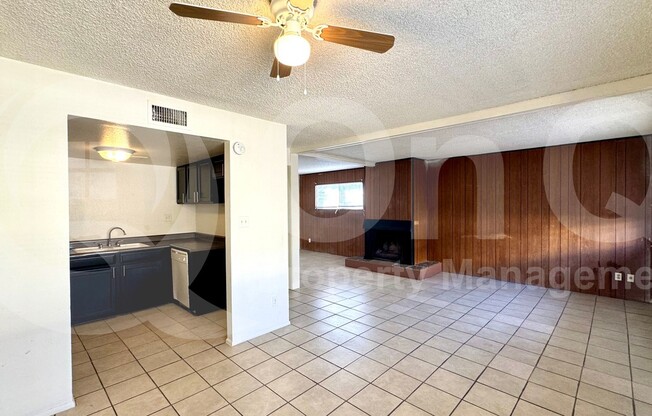 2662 N 43rd Ave # 16A