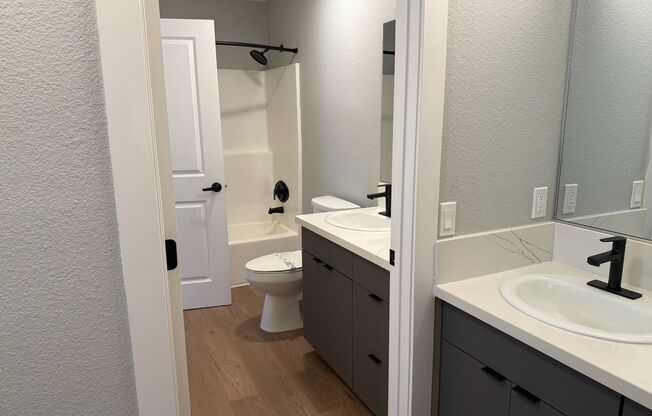 2 beds, 1 bath, 853 sqft, $2,625, Unit 6J