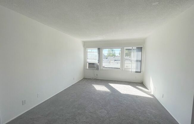 1719 &amp; 1723 Grismer Ave