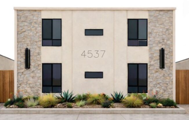 Two Bedroom with AC in Normal Heights! **Move In Special**