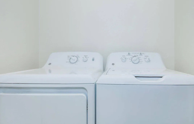 3 beds, 2 baths, 1,344 sqft, $2,195, Unit 102