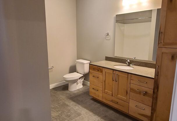 3 beds, 2 baths, $1,750, Unit 239