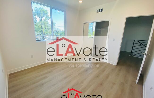 14248 ROSCOE BLVD