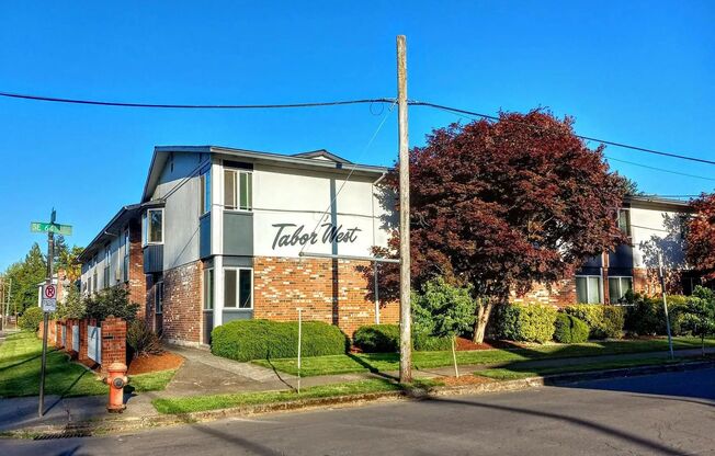 Tabor West Apartments