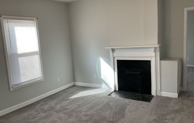 Available Now! Two bedroom home !!