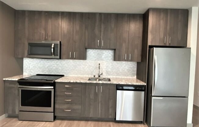 1 bed, 1 bath, 719 sqft, $1,695, Unit 406
