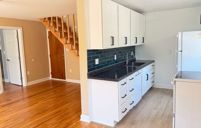 8800 Plymouth Street SPRING PARK PROPERTIES, LLC