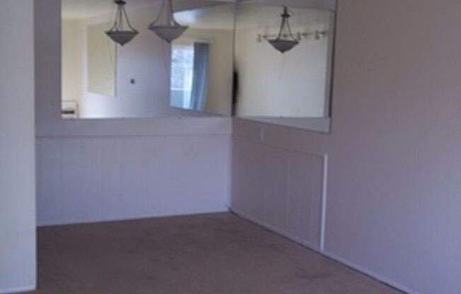 2 beds, 1 bath, 875 sqft, $1,895, Unit 304